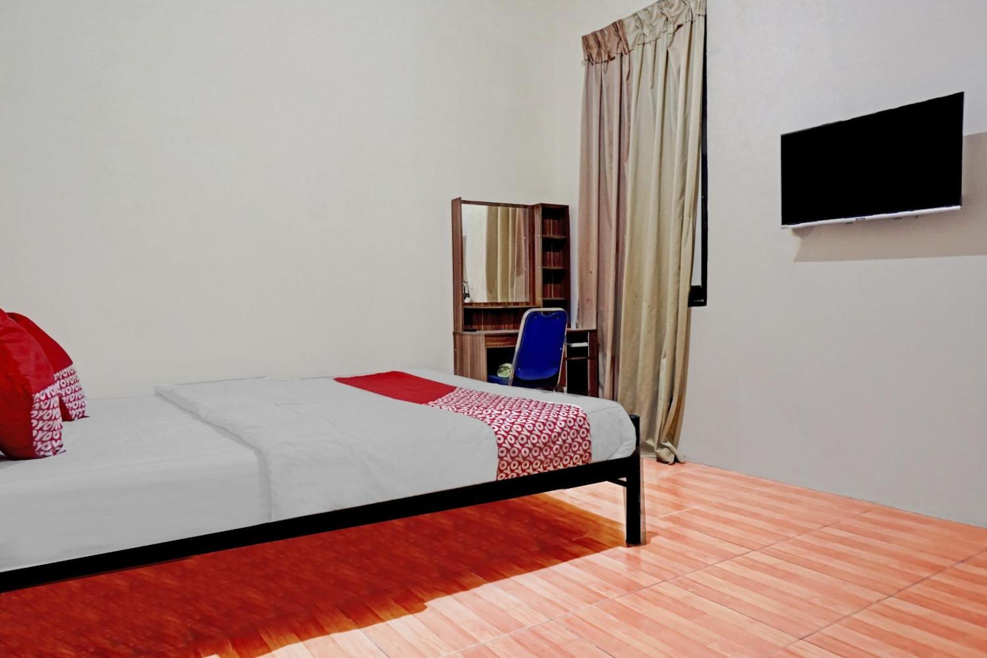 Hotel Oyo 90689 Lily House Tangerang Exterior foto